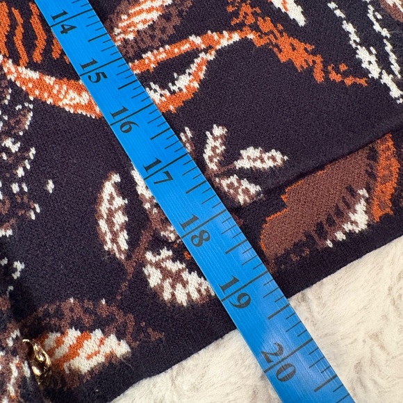 NWOT Tahari Leaf Print Knit Cardigan - Picture 5 of 5